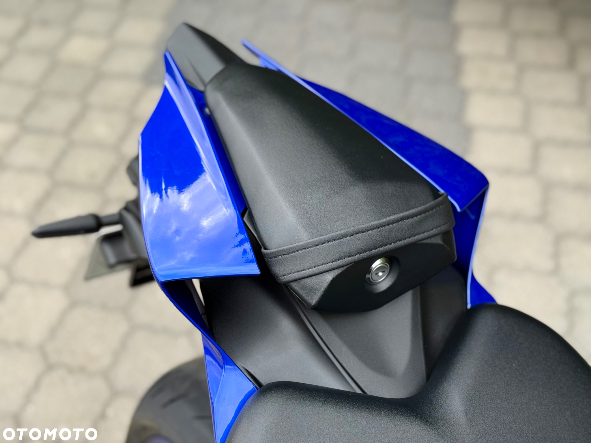 Yamaha R7 - 19