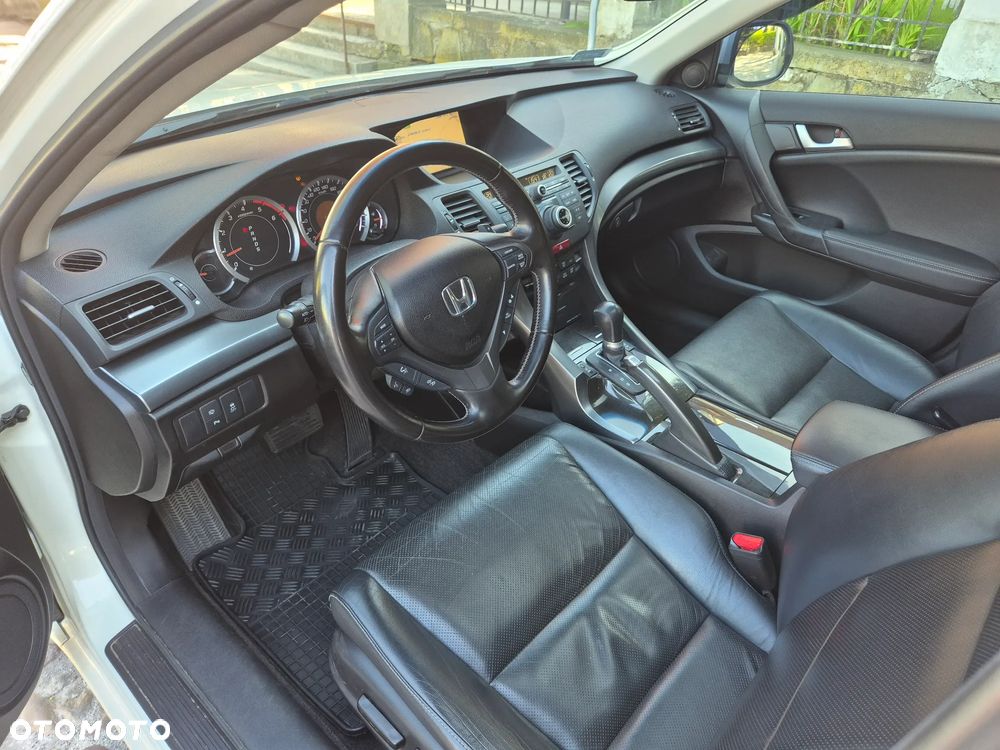 Honda Accord 2.2d Executive Navi - 13