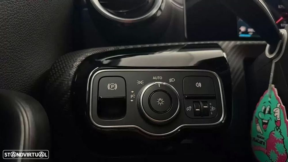 Mercedes-Benz A 180 d Progressive Aut. - 25