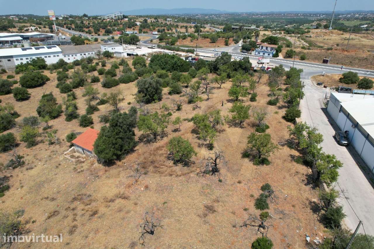Terreno Misto em zona de solo urbano com um total 31625 m2 - Grande imagem: 5/16