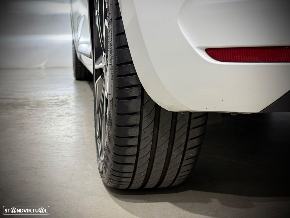 Renault Clio 1.0 TCe Intens Bi-Fuel - 37