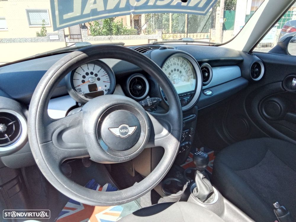 MINI 3 Portas One 1.6 - 12