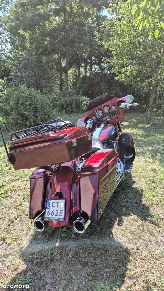 Harley-Davidson CVO Street Glide - 3
