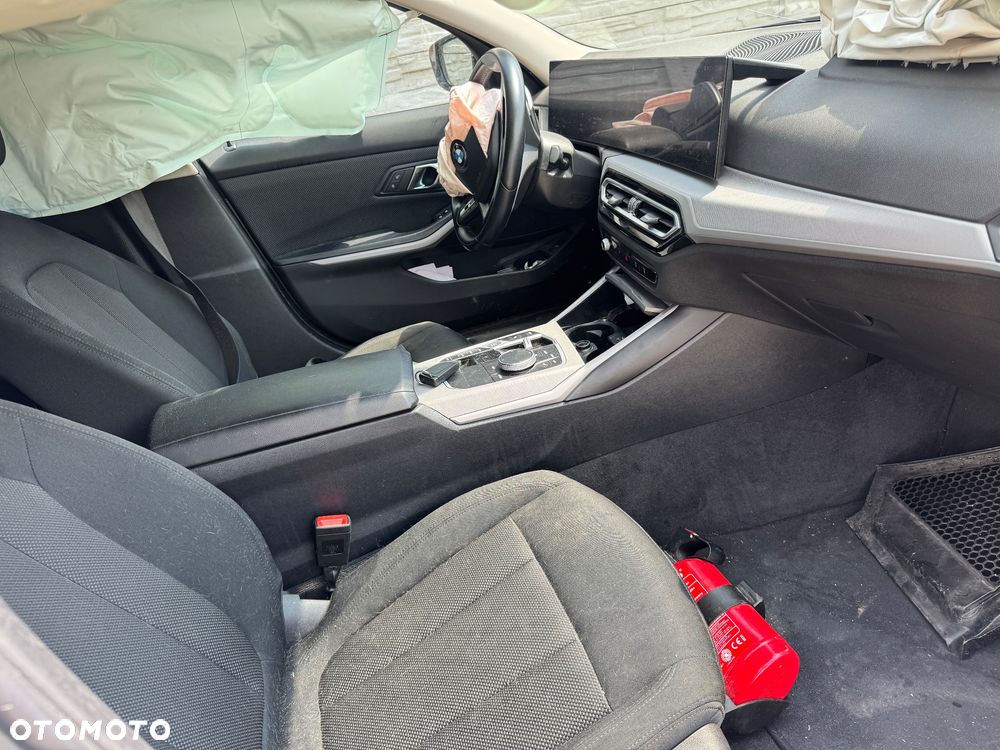 BMW Seria 3 316d MHEV Advantage - 8