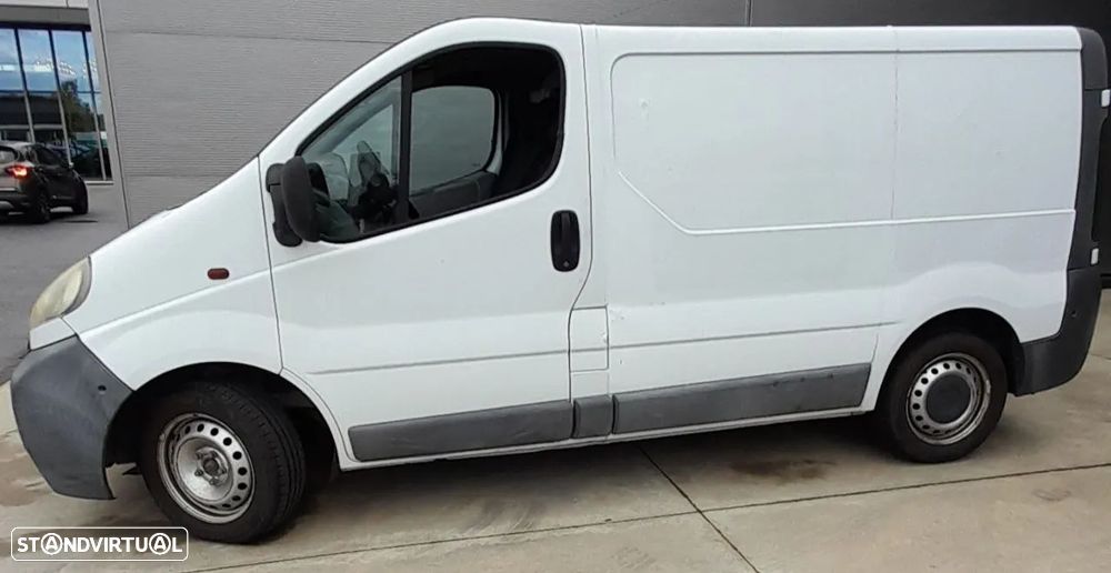 Opel Vivaro - 10