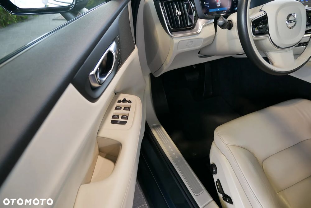 Dodge RAM 5.7 4x4 - 22