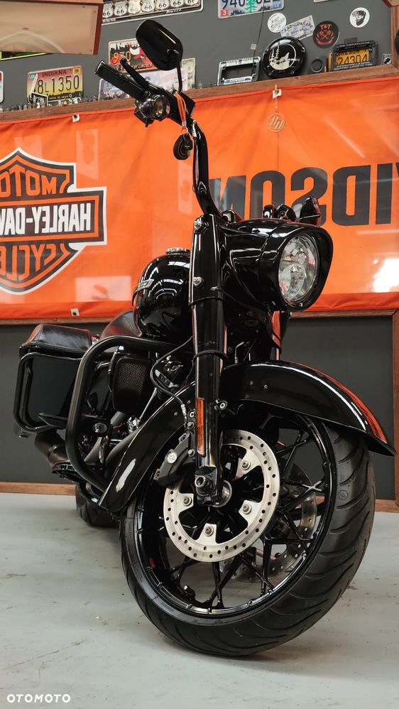 Harley-Davidson Touring Road King - 4