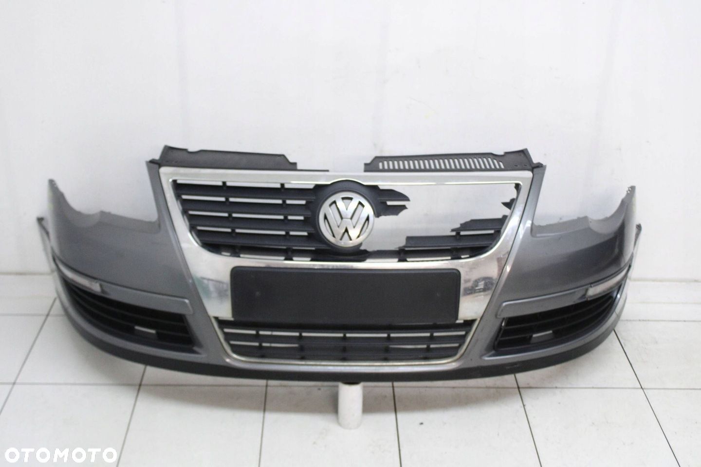 VW PASSAT B6 2005R- ZDERZAK PRZÓD PRZEDNI GRILL KOMPLET LA7T - KOD LAKIERU - 1