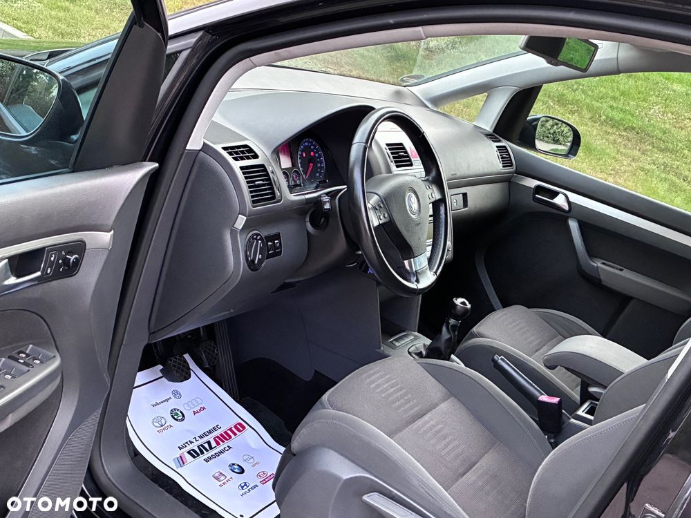 Volkswagen Touran 1.4 TSI Comfortline - 7