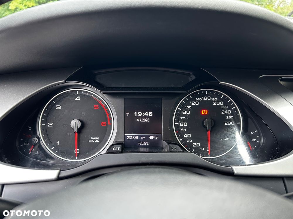 Audi A4 Avant 2.0 TDI Quattro Line - 14