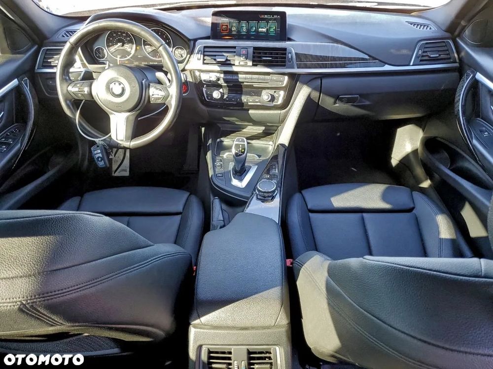 BMW Seria 3 330i Edition M Sport Shadow - 6