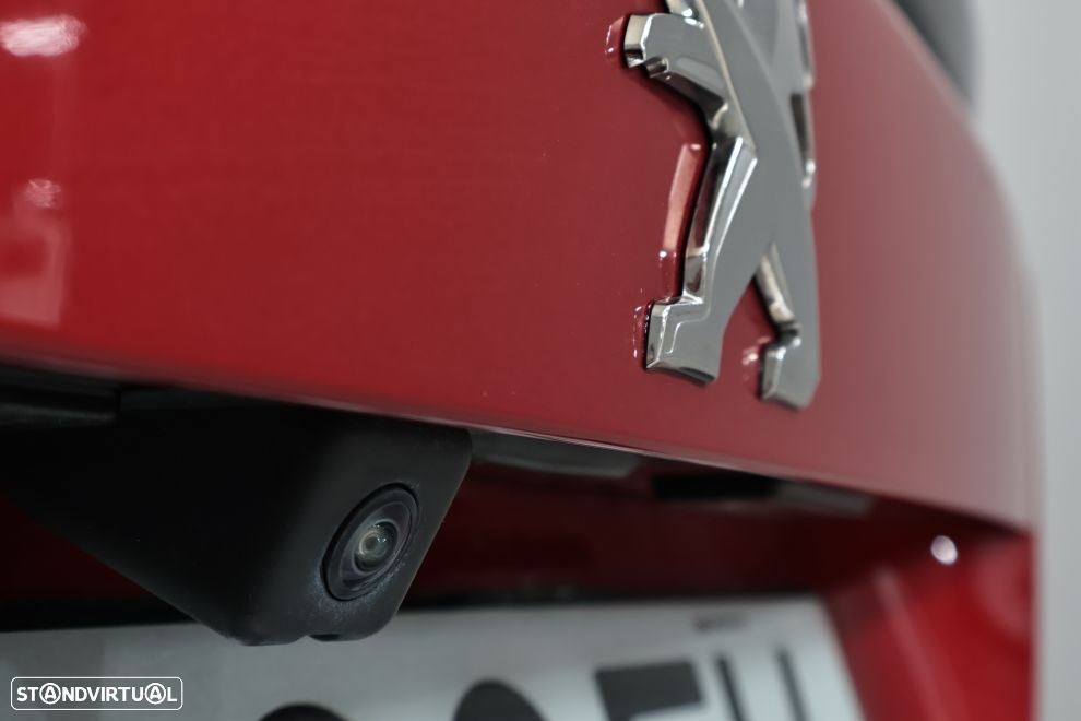 Peugeot 2008 1.2 PureTech GT Line EAT8 - 16