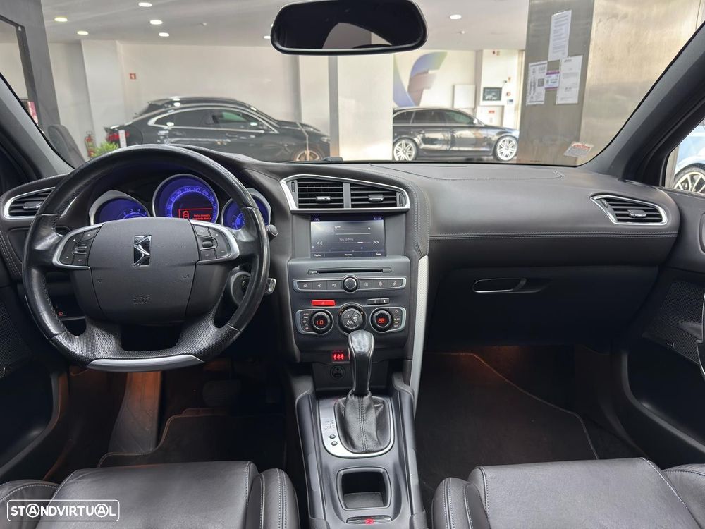DS DS4 Crossback 2.0 BlueHDi Sport Chic EAT6 - 30