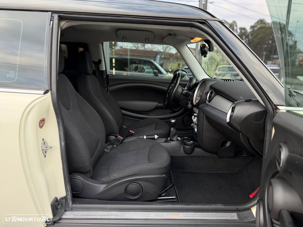 MINI Clubman Cooper D - 18