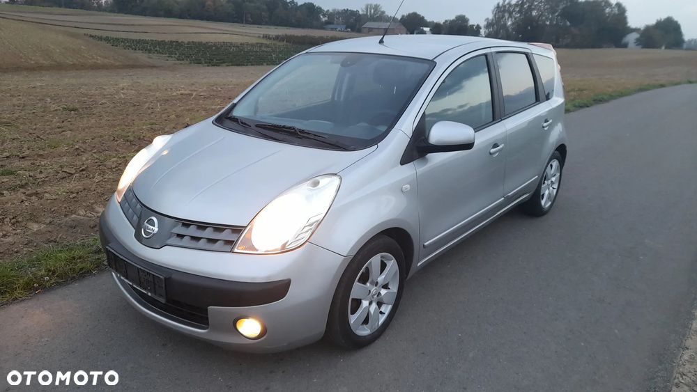 Nissan Note 1.6 Tekna - 10