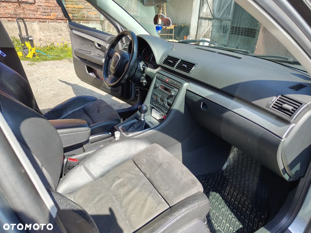 Audi A4 Limousine 1.8T - 12