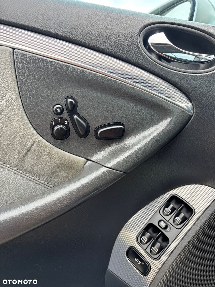 Mercedes-Benz CLK - 10