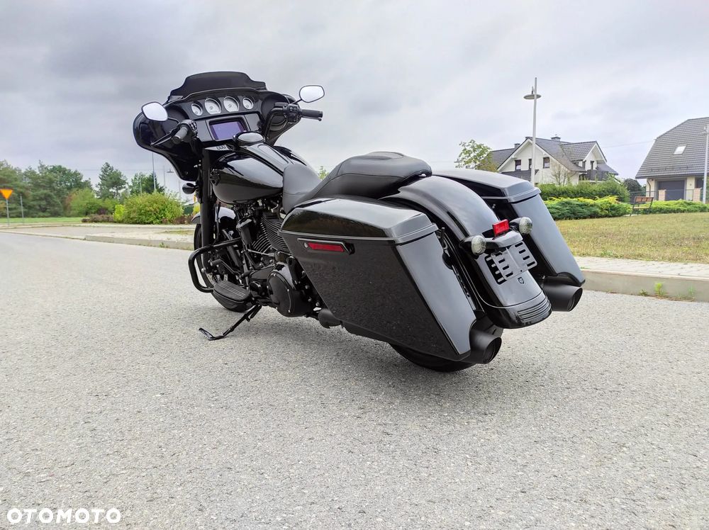 Harley-Davidson Touring Street Glide - 8