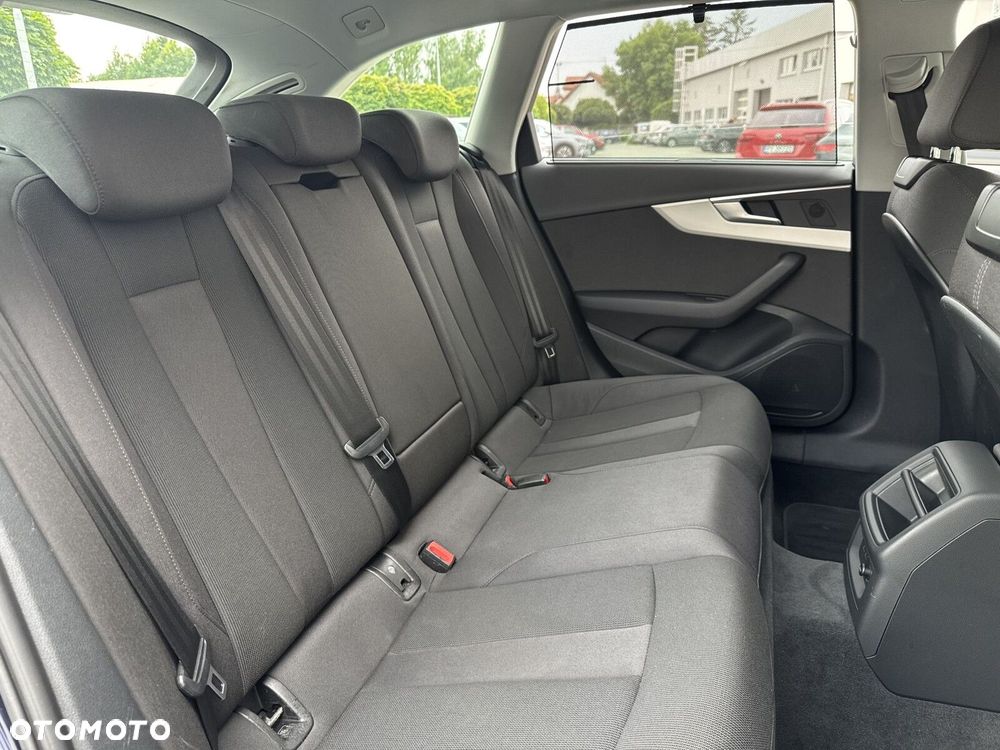Audi A4 Avant 35 TDI mHEV S tronic - 14
