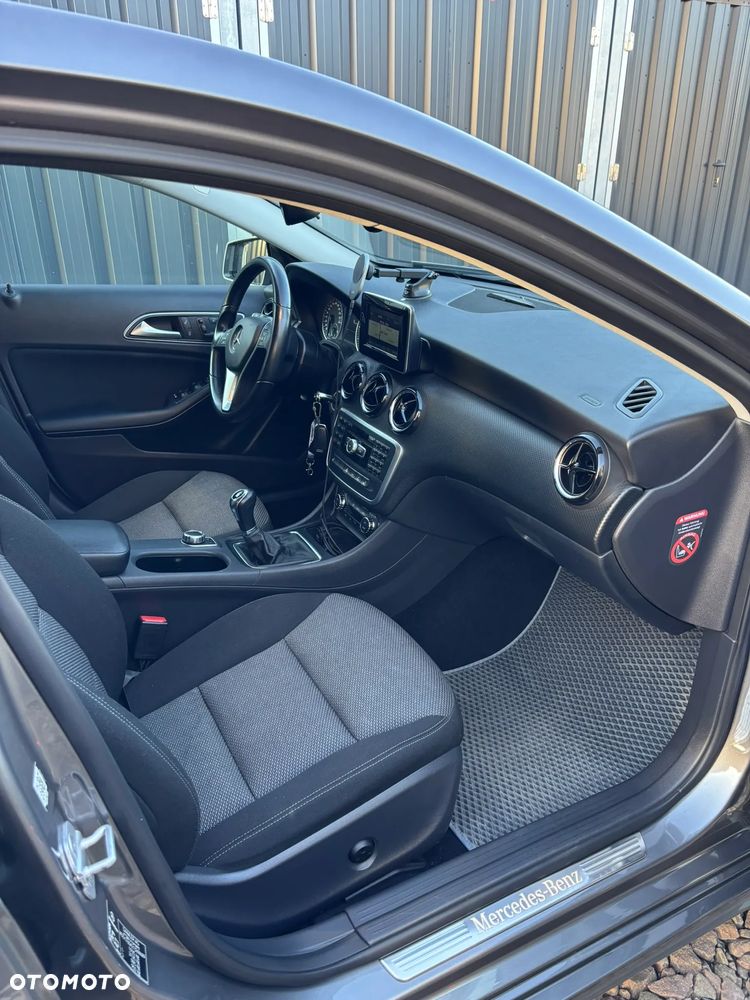 Mercedes-Benz Klasa A 180 (BlueEFFICIENCY) - 8