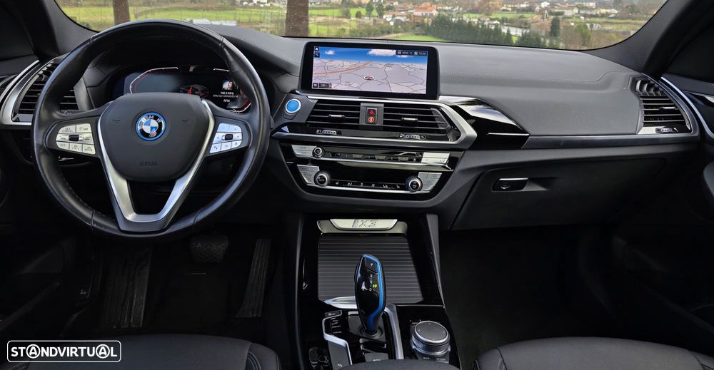 BMW iX3 Inspiring - 21