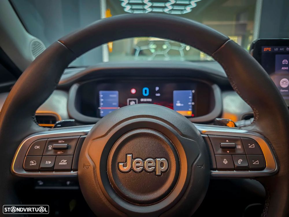 Jeep Avenger 1.2 e-Hybrid Longitude DCT - 16
