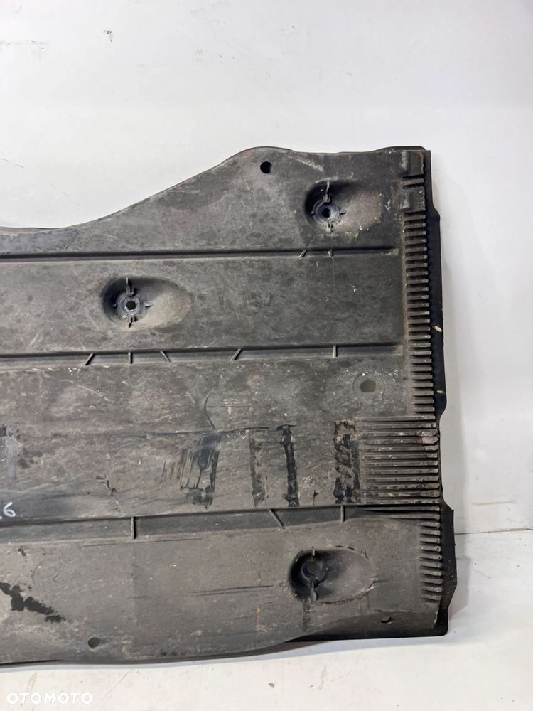 OSŁONA PŁYTA PODWOZIA PRAWA AUDI A3 8V 5Q0825202L 103/26 - 5