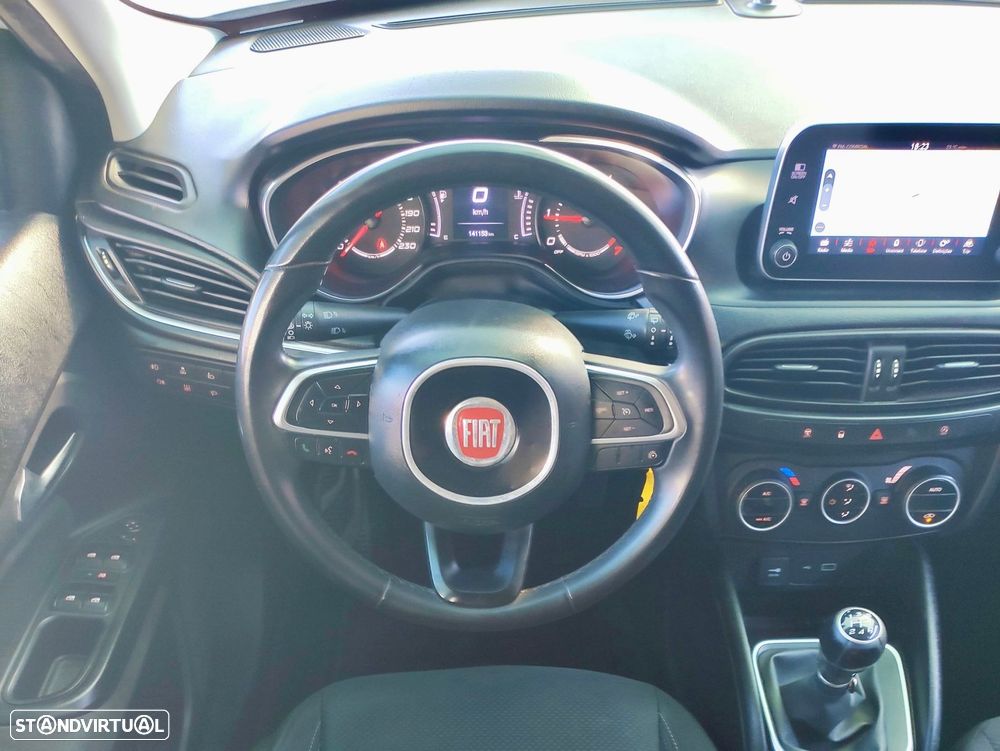 Fiat Tipo Station Wagon 1.3 M-Jet Lounge - 6