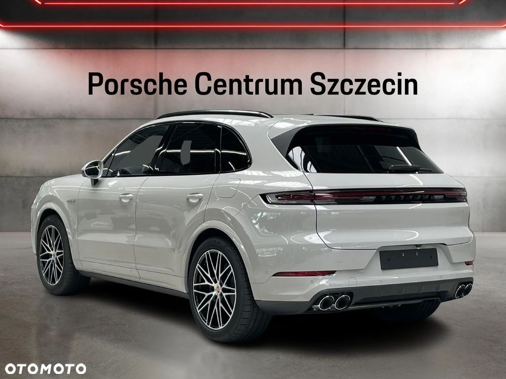 Porsche Cayenne S E-Hybrid PHEV - 3