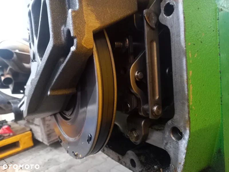 Elementy obudowa tylnego WOM PTO L153497 John Deere 6620 - 13