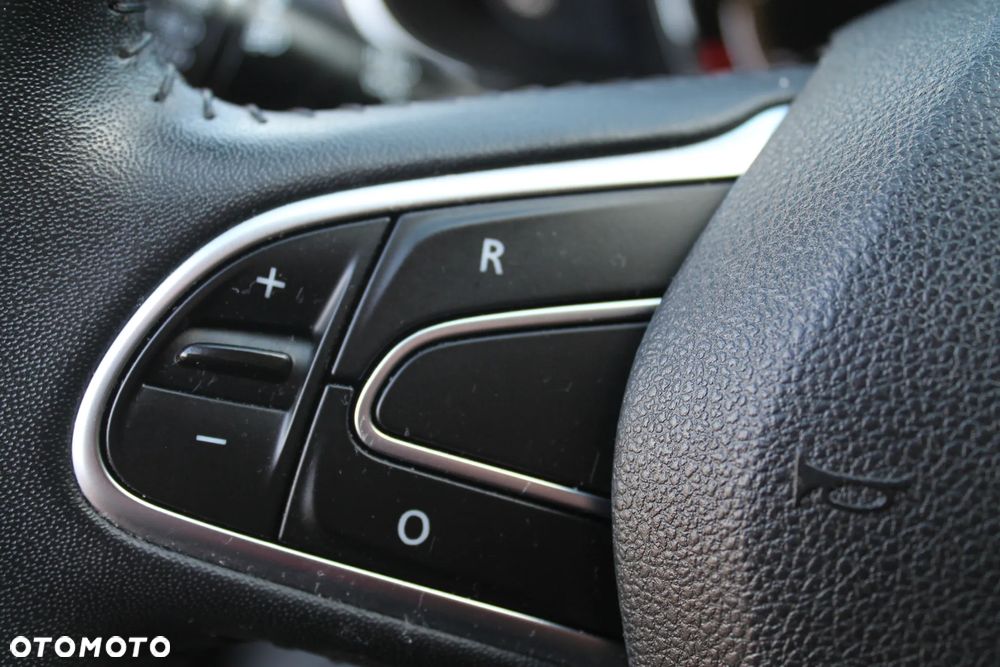 Renault Megane ENERGY TCe 130 LIMITED - 18