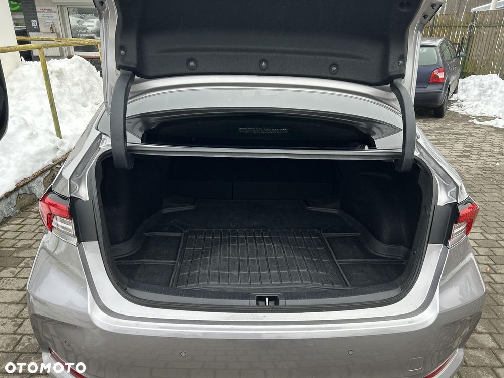 Toyota Corolla 1.6 Executive - 24