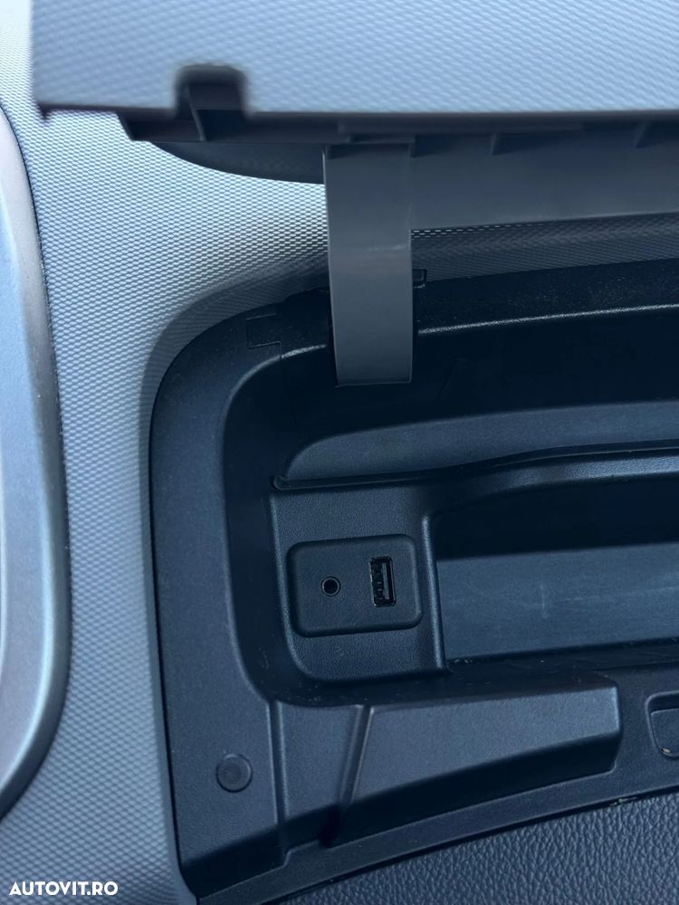 Chevrolet Aveo 1.6 LTZ - 29