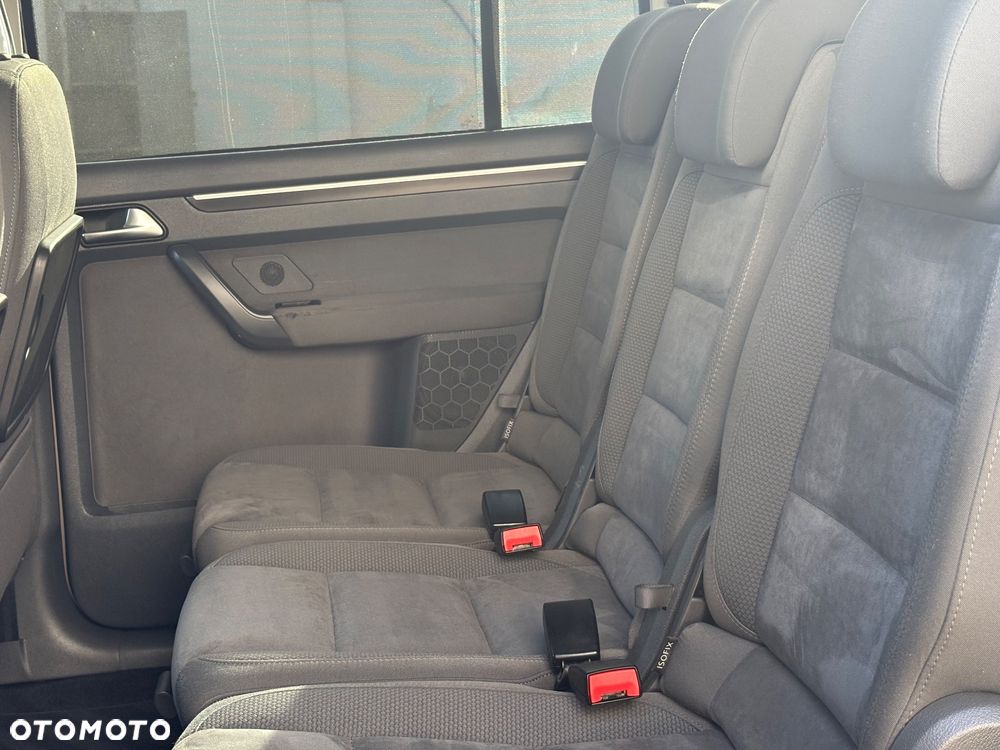 Volkswagen Touran 1.4 TGI BlueMotion DSG Cup - 16