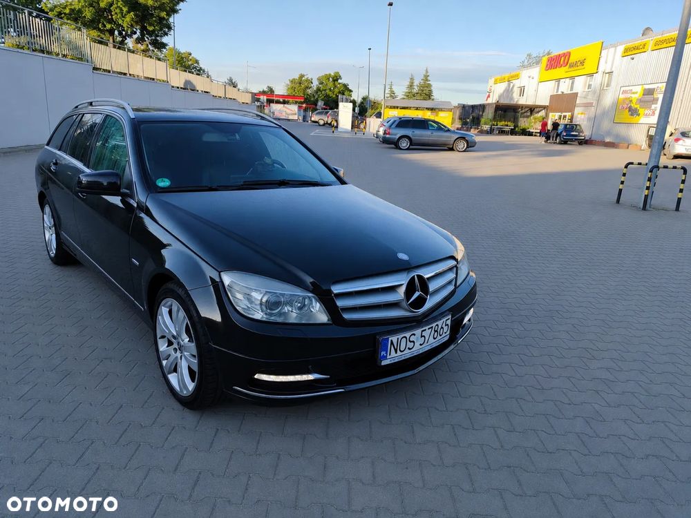 Mercedes-Benz Klasa C 200 (BlueEFFICIENCY) 7G-TRONIC Avantgarde - 2