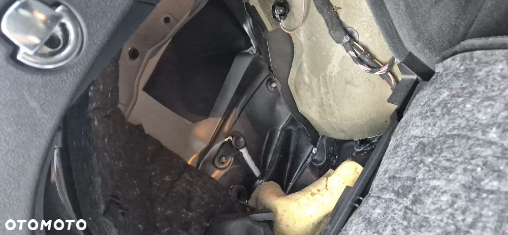 Audi A4 Avant 2.0 TDI DPF Ambiente - 11