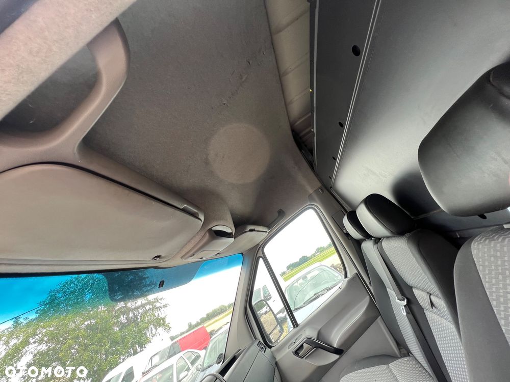 Volkswagen Crafter 163 konie, silnik po kapitalnym zdrowa buda, pięknie jedzie - 12