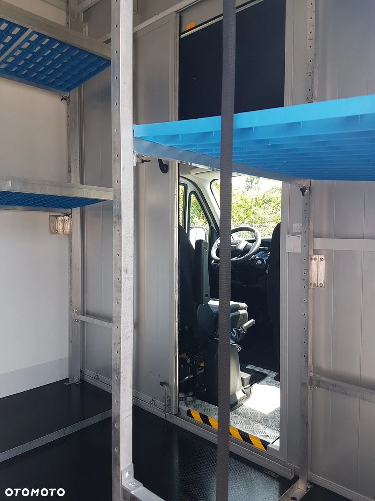 Iveco DAILY KONTENER NISKOPODŁOGOWY 4,43x2,23x2,42 SKLEP FOODTRUCK BAR KLIMA KONIOWÓZ KAMPER - 21
