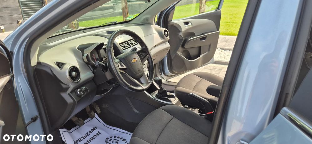 Chevrolet Aveo 1.6 LTZ - 23