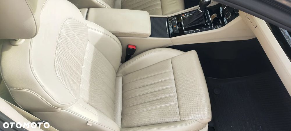 Skoda Superb 2.0 TDI L&K DSG - 27