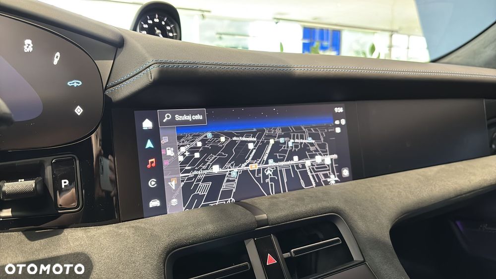 Porsche Taycan 105kWh Turbo S - 22