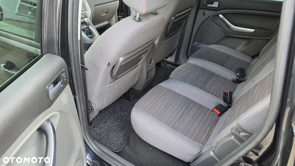 Ford C-MAX 1.8 S - 13