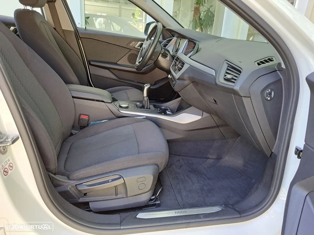 BMW 116 d EDynamics Advantage - 11