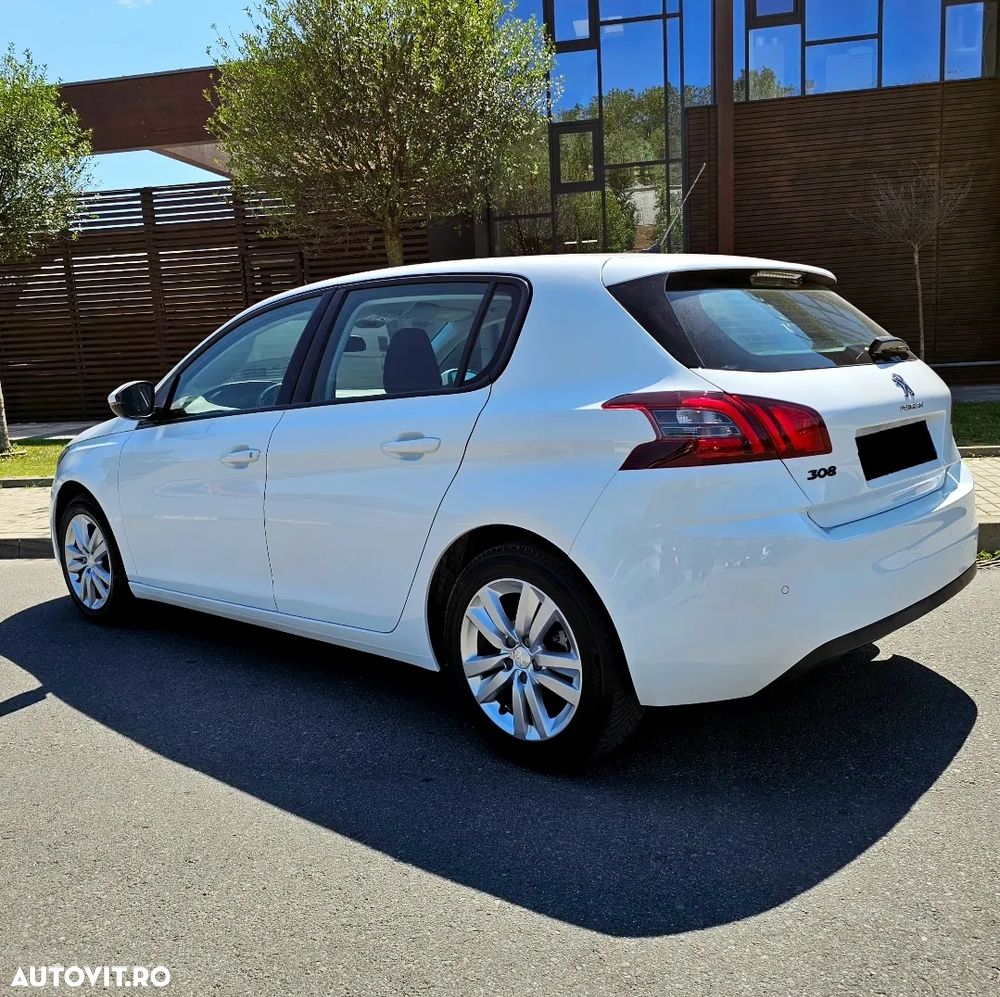 Peugeot 308 - 6