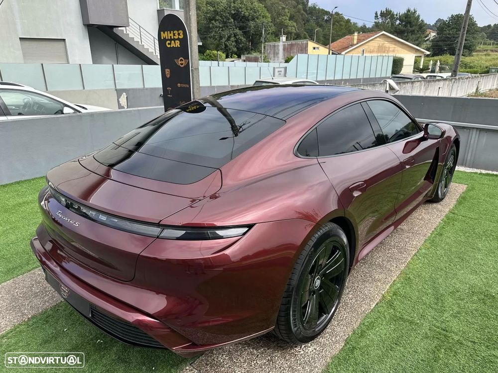 Porsche Taycan 4S - 12