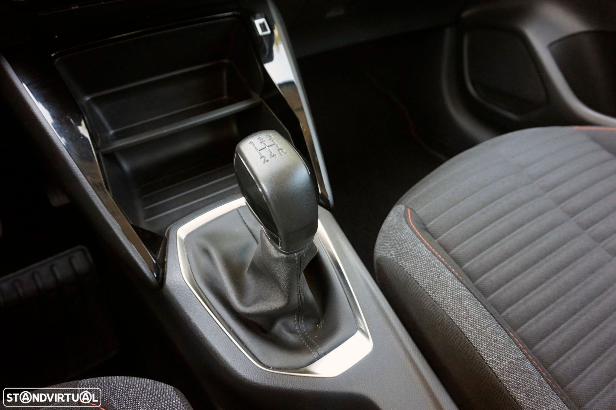 Peugeot 208 1.2 PureTech Active - 9