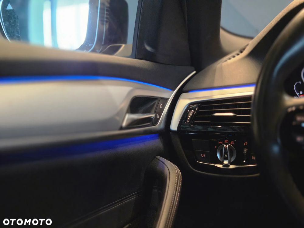 BMW Seria 5 520d xDrive MHEV - 21