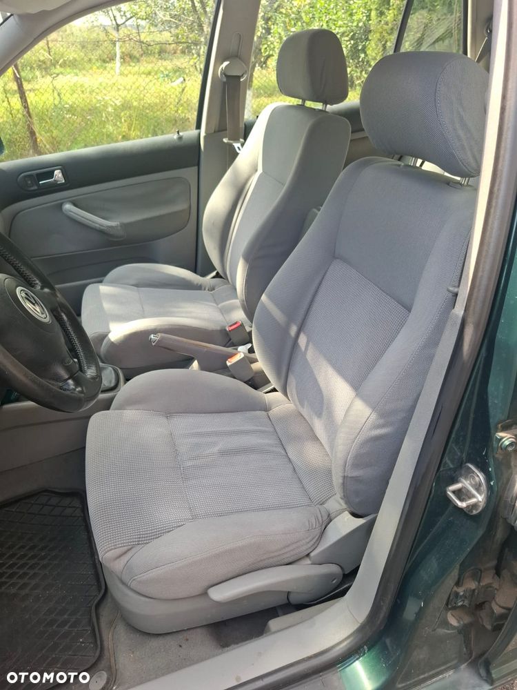 Volkswagen Golf 1.9 TDI Highline - 15