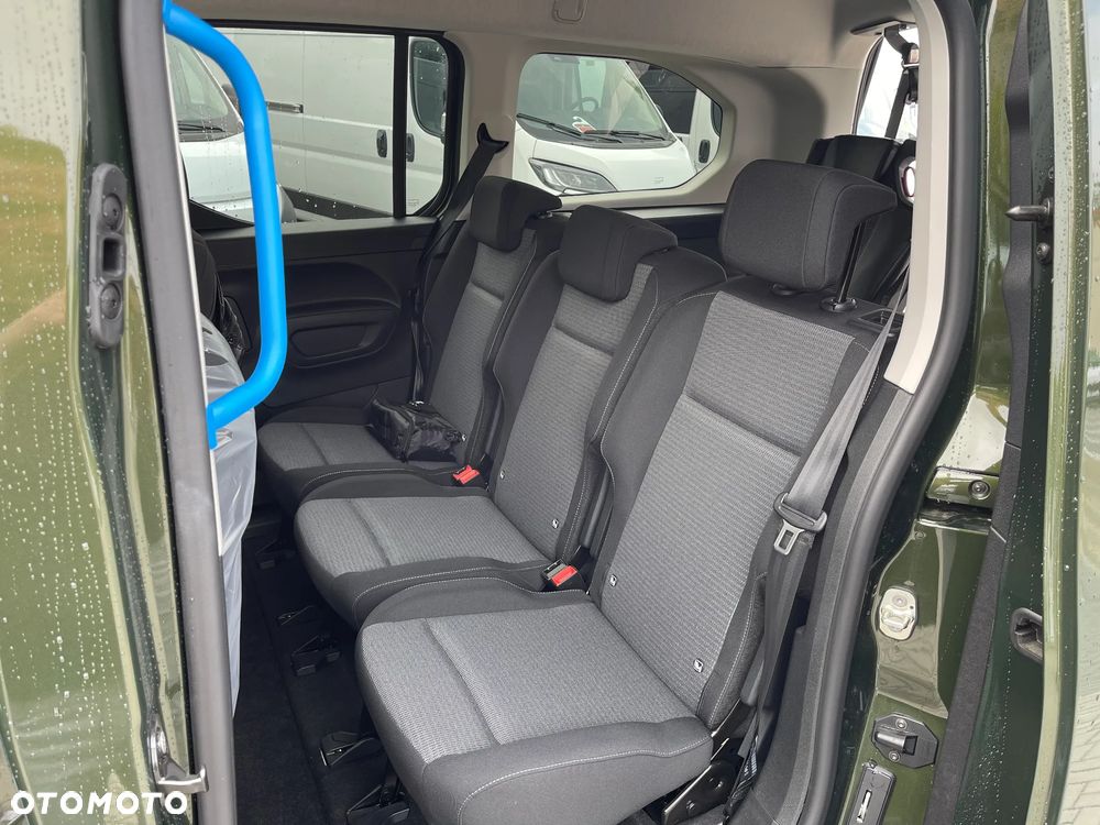 Toyota Proace City Verso Long 1.5 D-4D Family - 21