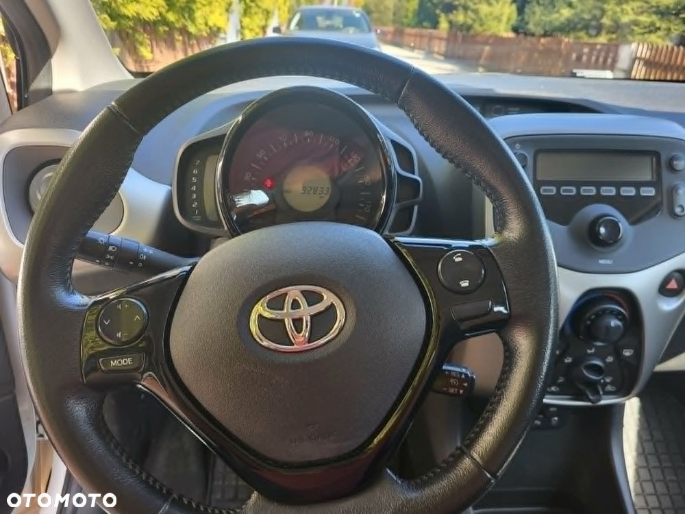 Toyota Aygo 1.0 VVT-i Sprint EU6 - 9